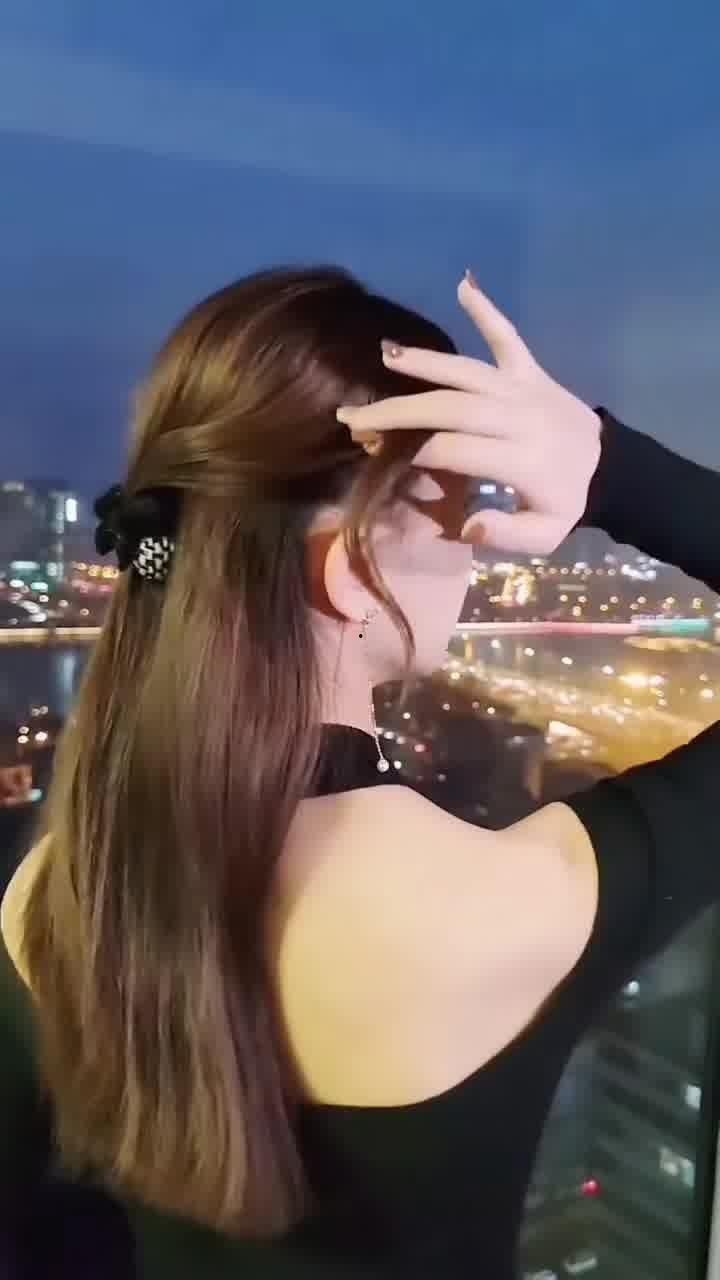 网红抓夹鸡毛,一场趣味横生的直播秀