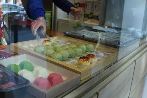 杭州网红糕点配送中心,甜蜜速递，品味杭州特色糕点之旅