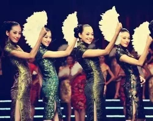 九龙寨城长大的明星,揭秘从贫民窟走出的璀璨明星